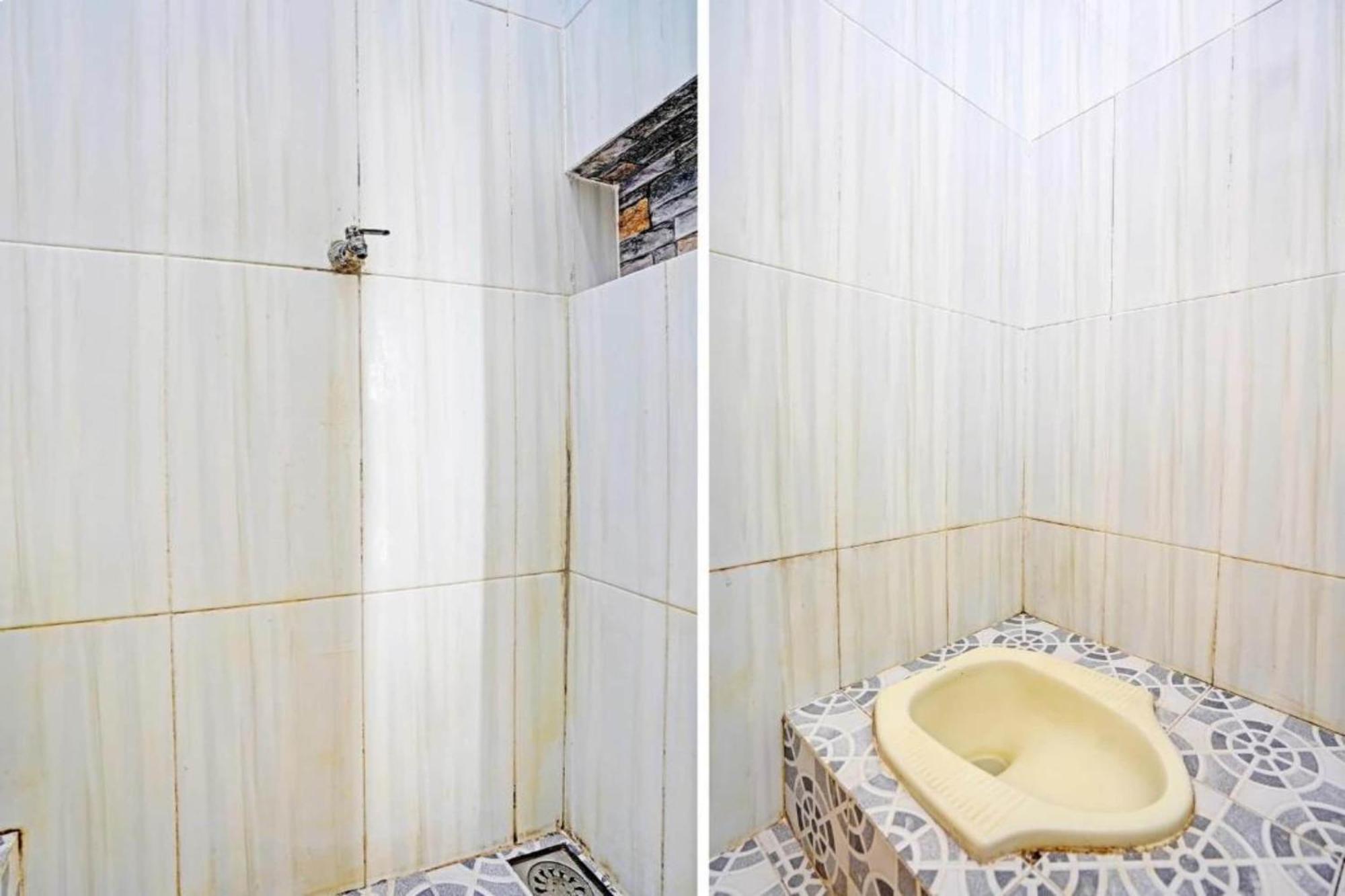 Oyo 1784 Hj. Aniek Residence Madiun Bagian luar foto